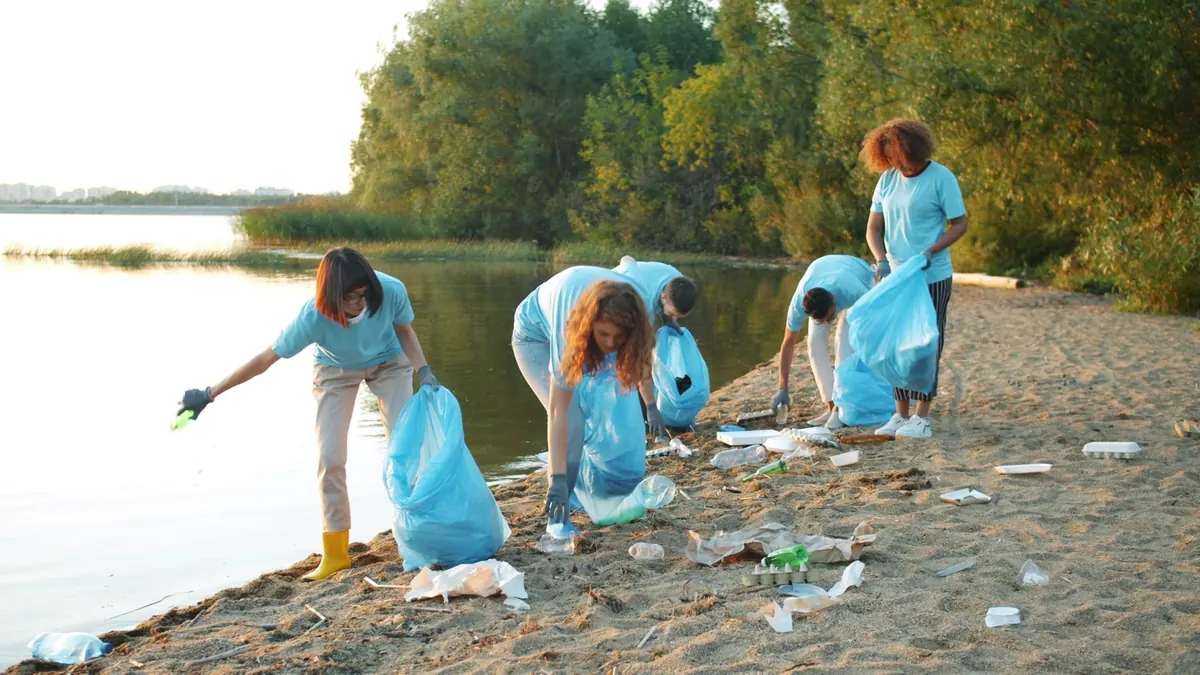 How to Volunteer for a London River Cleanup: A Beginner's Guide